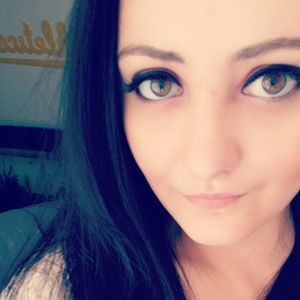 Meet your Posher, Natasha